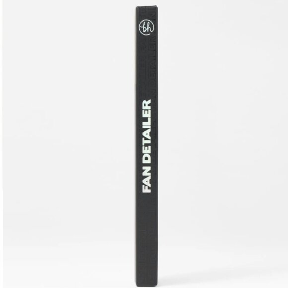 ‼️5/$25‼️ NWT - BH Cosmetics Fan Detailer Brush - Picture 4 of 12